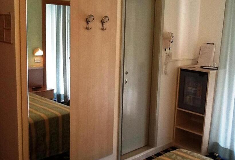 Номер Стандарт Трехместный, St. Moritz