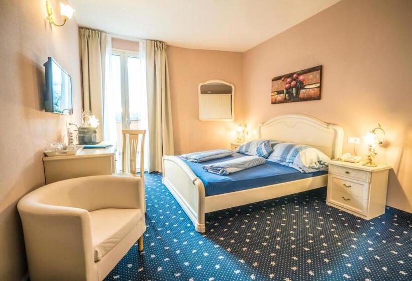 Quarto Estandar, Borgo Dei Poeti Romantik Wellness & Spa