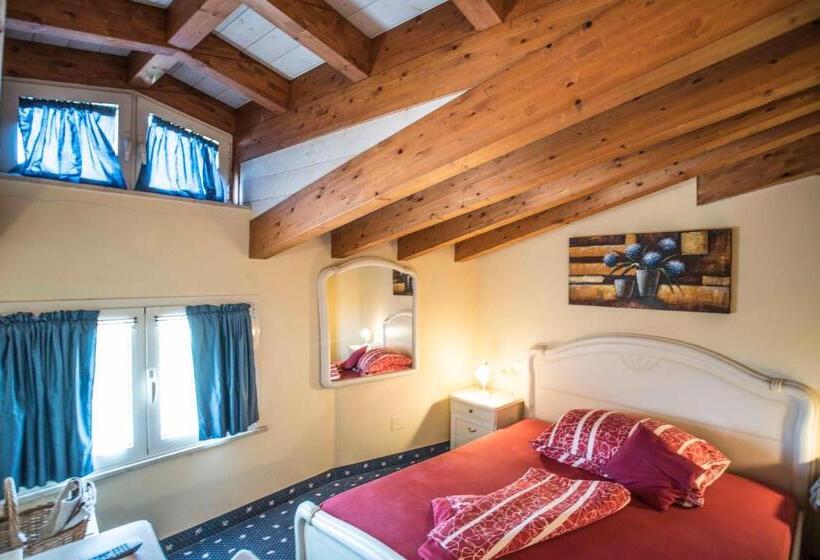 Quarto Economy, Borgo Dei Poeti Romantik Wellness & Spa