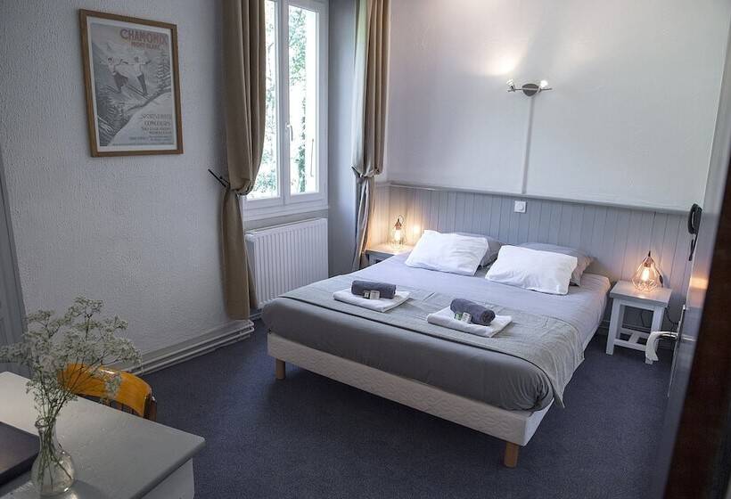 اتاق سوپریور چهار تخته, Hôtel Le Cassini