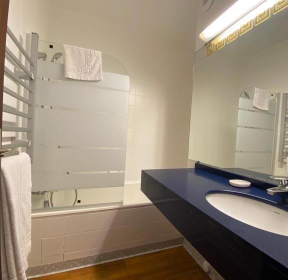Номер Стандарт, Savoie Hotel Aux Portes De Genève