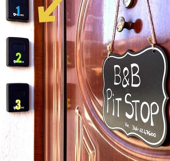 Номер Стандарт Совместная Ванная, Pit Stop Ciampino Station