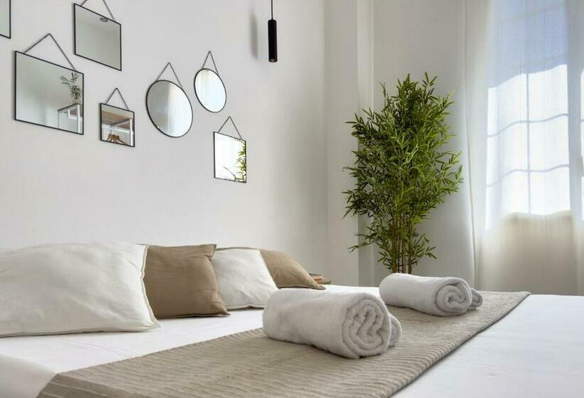 Номер Deluxe с Балконом, Home Sicily