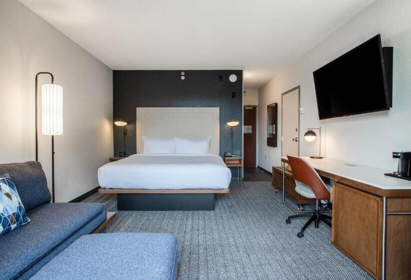 Quarto Estandar Cama King para Deficientes Físicos, Courtyard Orlando Altamonte Springs Maitland