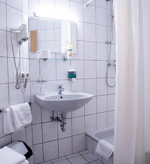 Номер Стандарт, Lothringer Hof