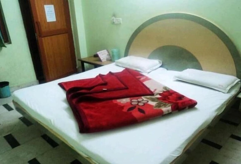 اتاق لوکس, Neha Inn