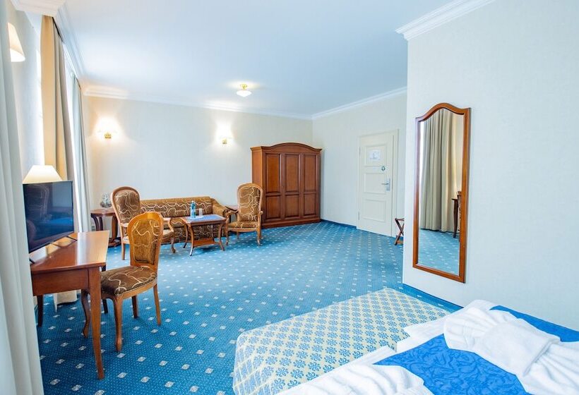 Полулюкс, Seehotel Großräschen