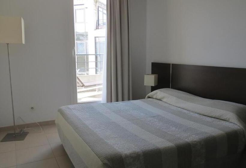 Апартаменты 2 Спальни, Residence Services Calypso Calanques Plage