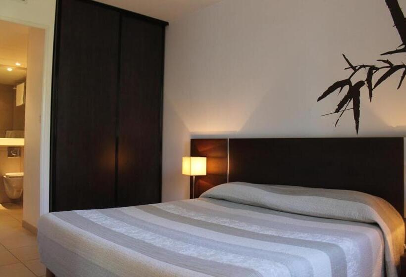 Апартаменты Deluxe 1 Спальня, Residence Services Calypso Calanques Plage