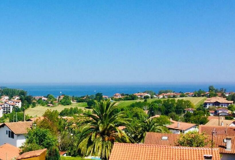 Номер Стандарт Вид на Море с Балконом, Casa Baia Hendaye