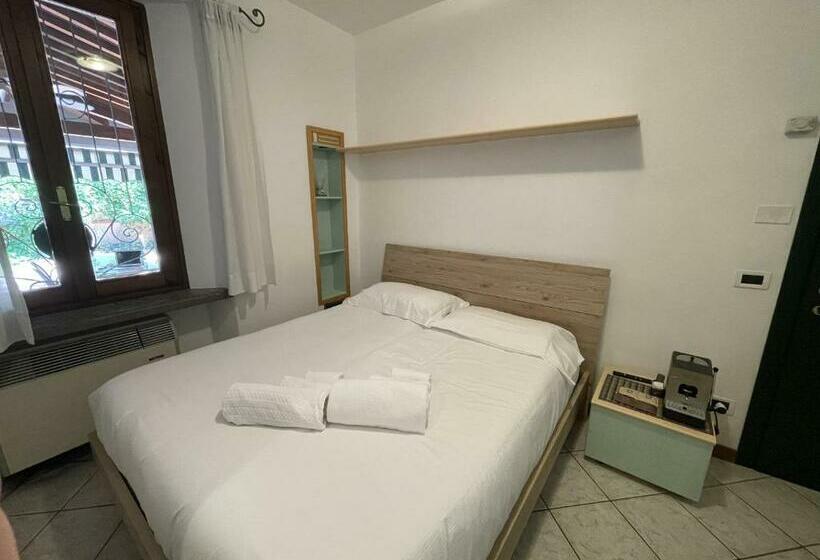 Номер Стандарт, Casa Carlotta