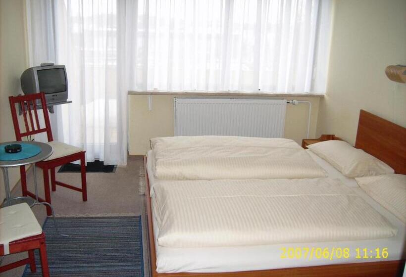 Номер Стандарт, Domhotel Bed & Breakfast