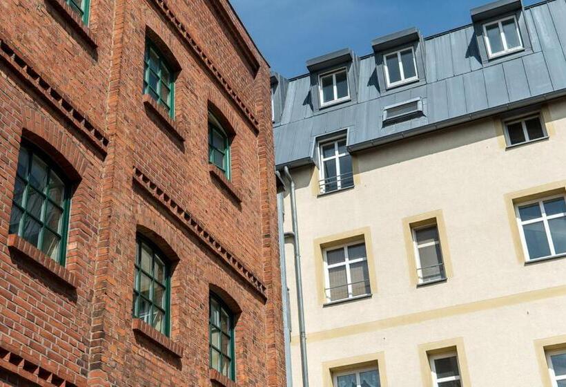 高级大房间, Am Schloß