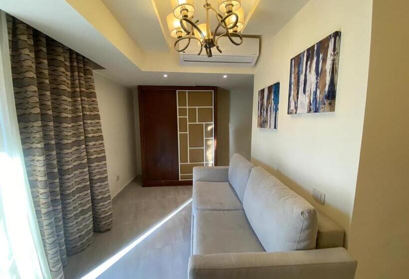 1 Bedroom Penthouse Apartment, Penthouse In Porto Sokhna Pyramids