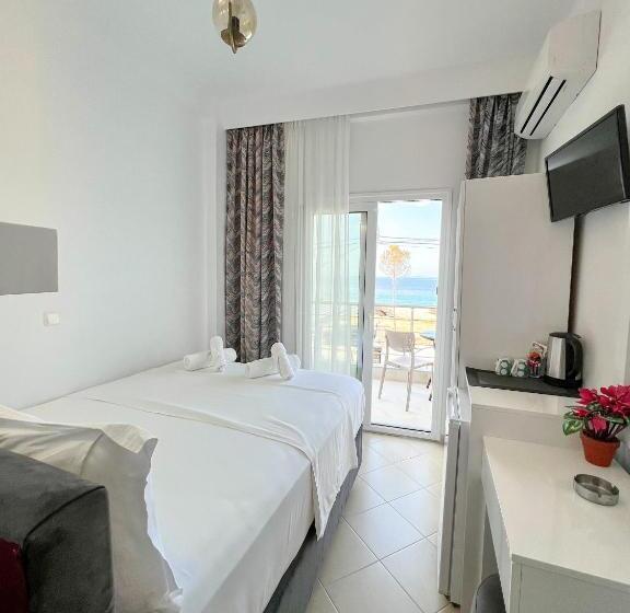 اتاق استاندارد با چشم‌انداز دریا, Ionian View B&b