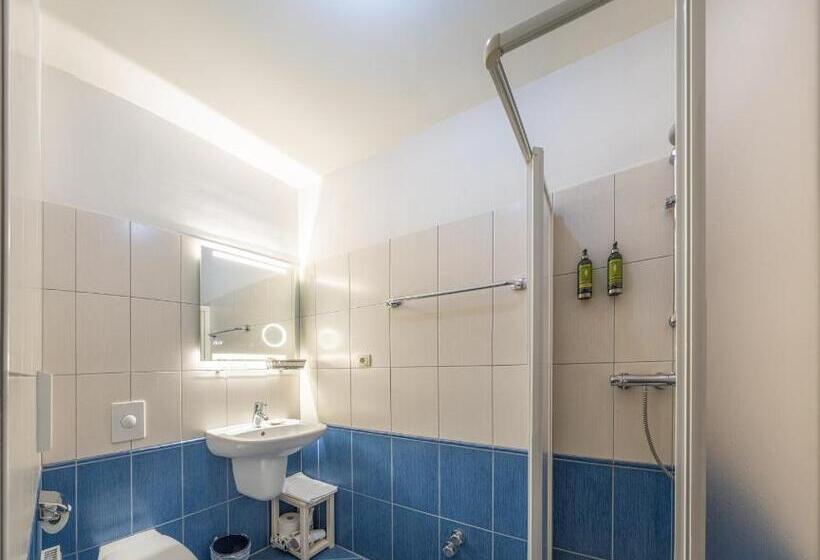 Номер Стандарт с Балконом, Hullám Villa B&b