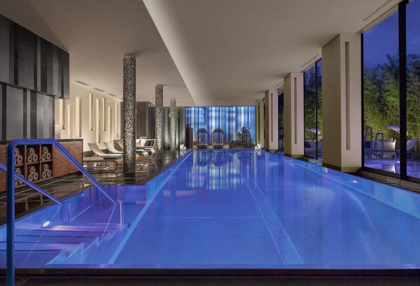 Президентский Люкс, Royal Savoy Hotel & Spa