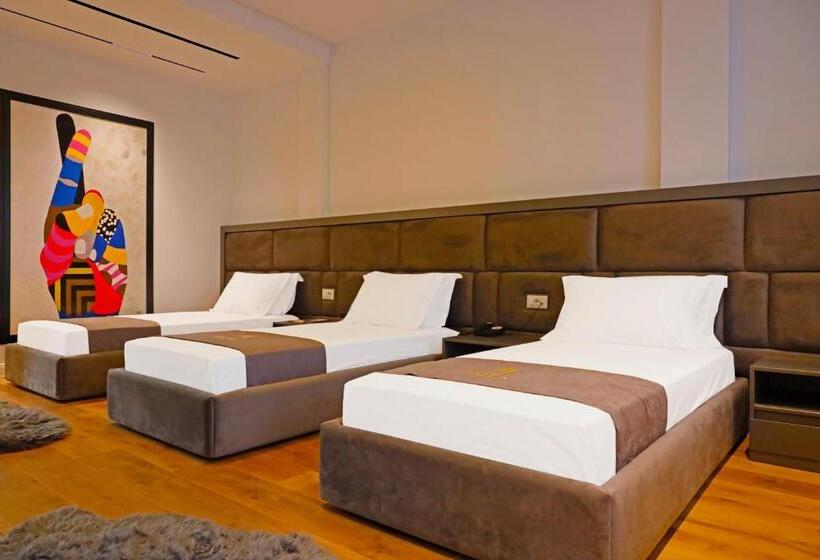 豪华三人间, Mark Hotel Tirana