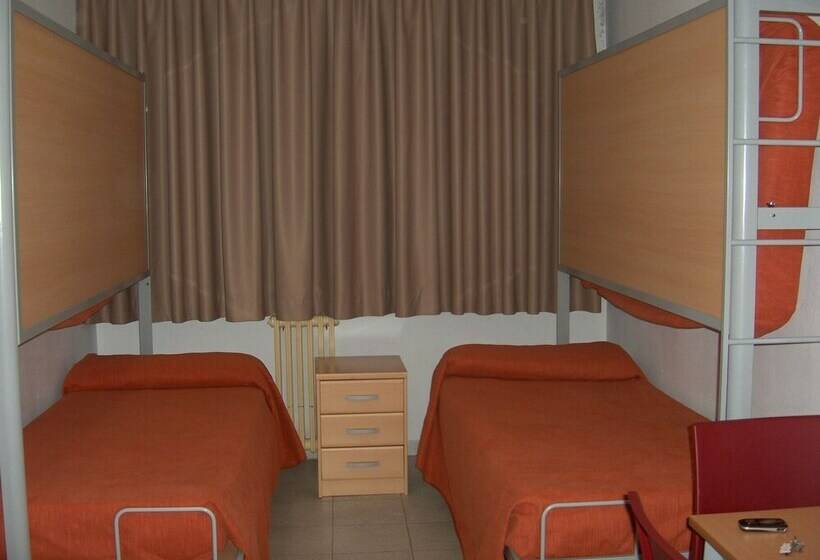 스탠다드 트리플 룸, Albergue Inturjoven Víznar   Hostel