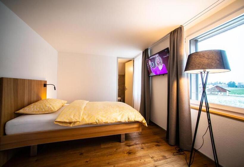 غرفة قياسية فردية, Rössli Tufertschwil