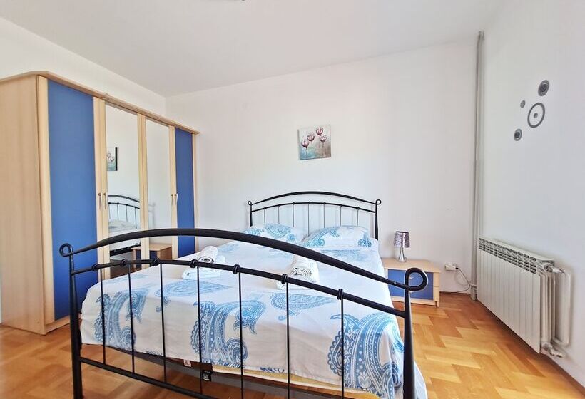 Номер Стандарт Вид на Море с Балконом, Rooms And Apartments Porat