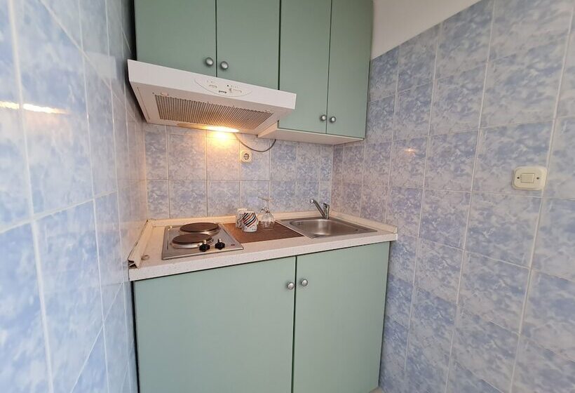 Студио Стандарт Вид на Море с Балконом, Rooms And Apartments Porat
