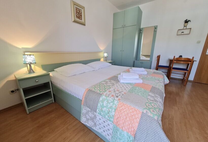 Estúdio Standart Vista Mar com Varanda, Rooms And Apartments Porat