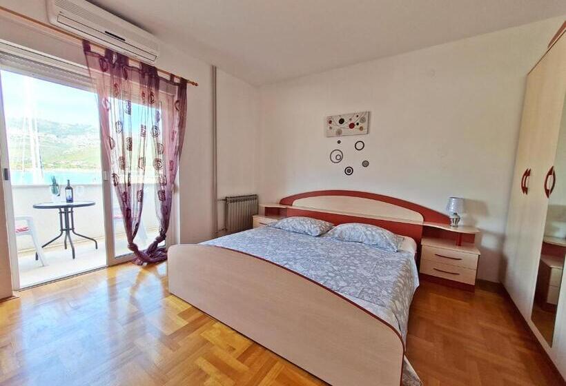 Номер Стандарт Вид на Море с Балконом, Rooms And Apartments Porat