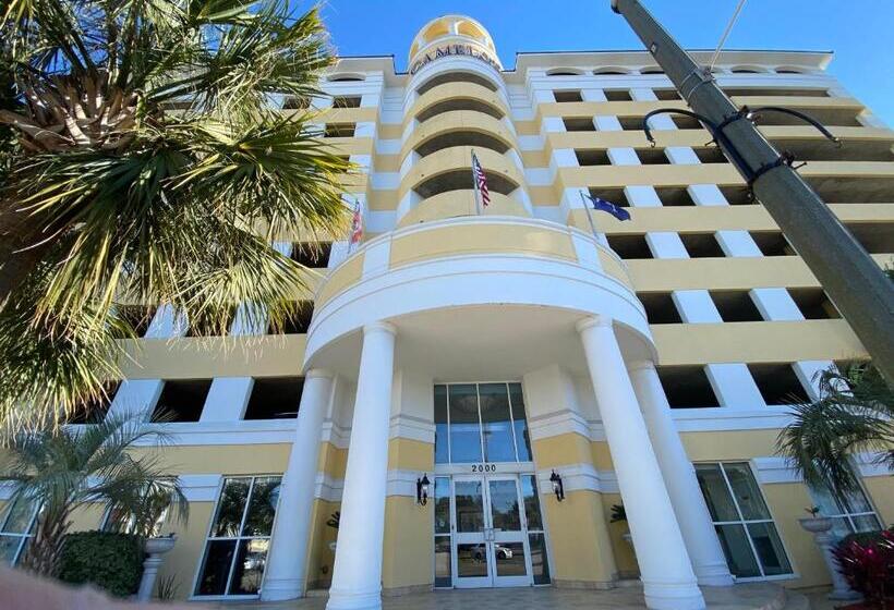 Апартаменты 1 Спальня Вид на Море, Camelot By The Sea Ocean Front Condo