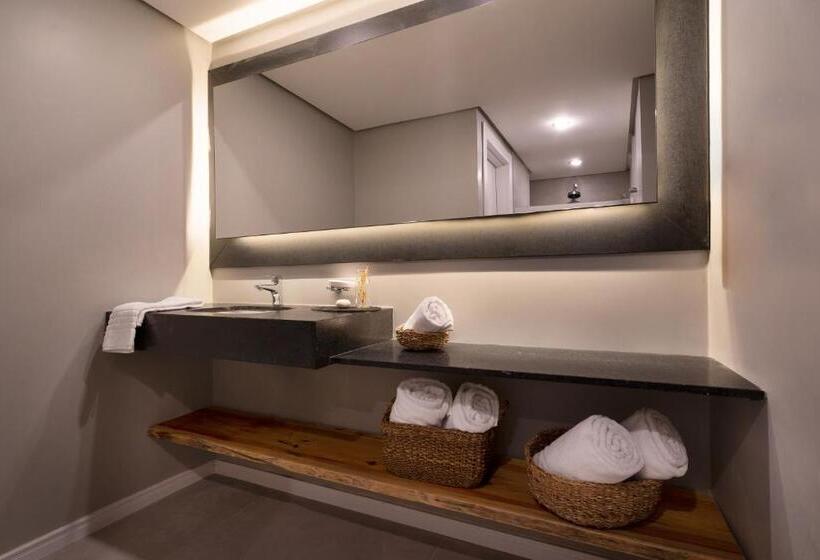 디럭스 룸 킹사이즈 침대, Jangal Das Araucárias Swan Design Hotel Canela
