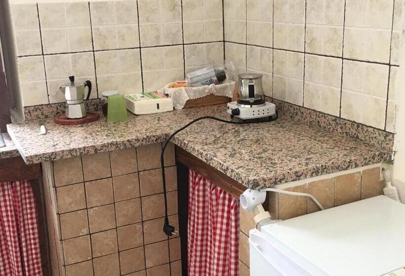 اتاق لوکس, Affittacamere Mauto