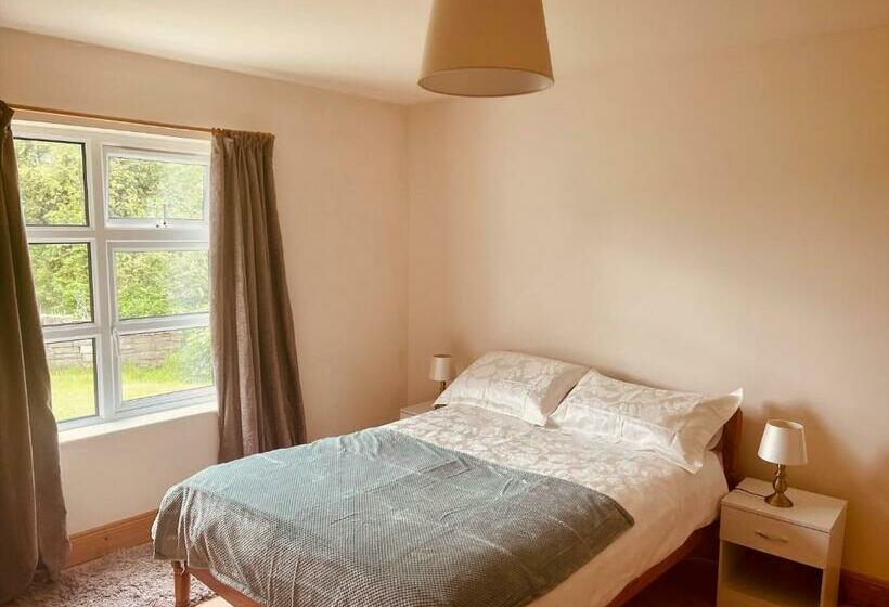 Номер Стандарт Вид на Сад, Maghera House