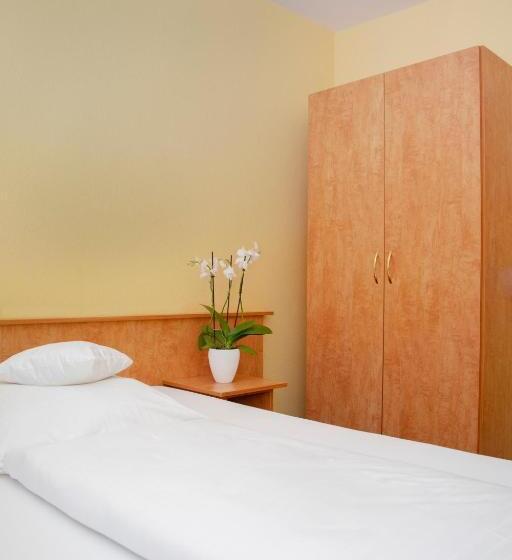 Номер Стандарт Индивидуальный, Friends Hotel Kerpen