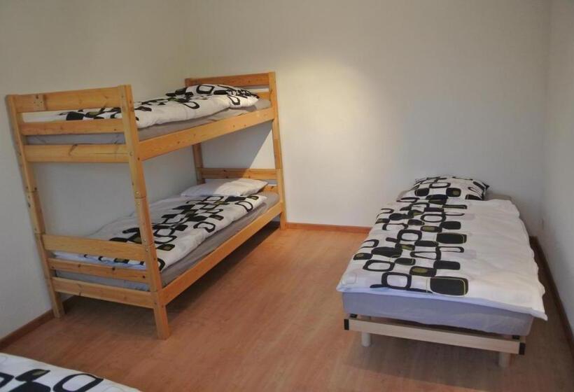 Четырехместный Номер Стандарт, La Tzoum Hostel