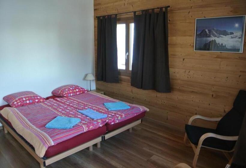 Номер Стандарт, La Tzoum Hostel