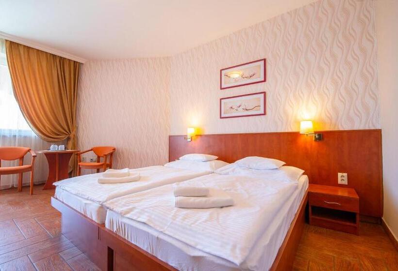 Номер Стандарт, Spa & Wellness Hotel Orchidea