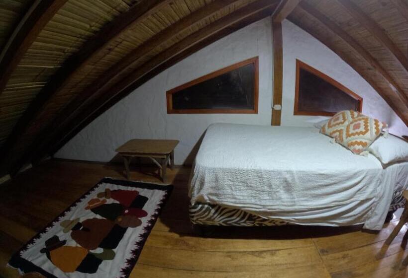 Трехместный Номер Классика, Hostal Solemare
