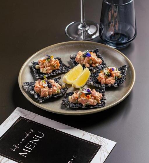 침실 2개 스위트, 88th Avenue