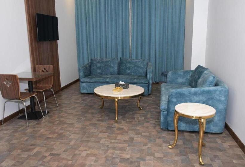 Люкс 2 Спальни, Areen Airport