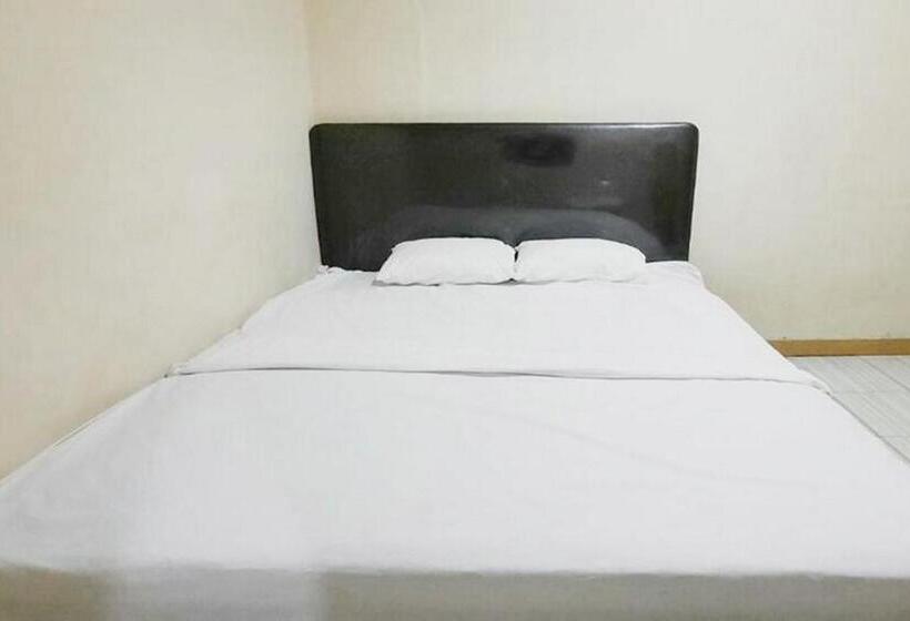Номер Стандарт Совместная Ванная, Central House Karimunjawa Mitra Reddoorz