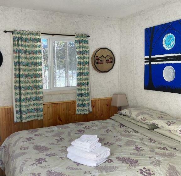 Номер Стандарт, Jade City Motel