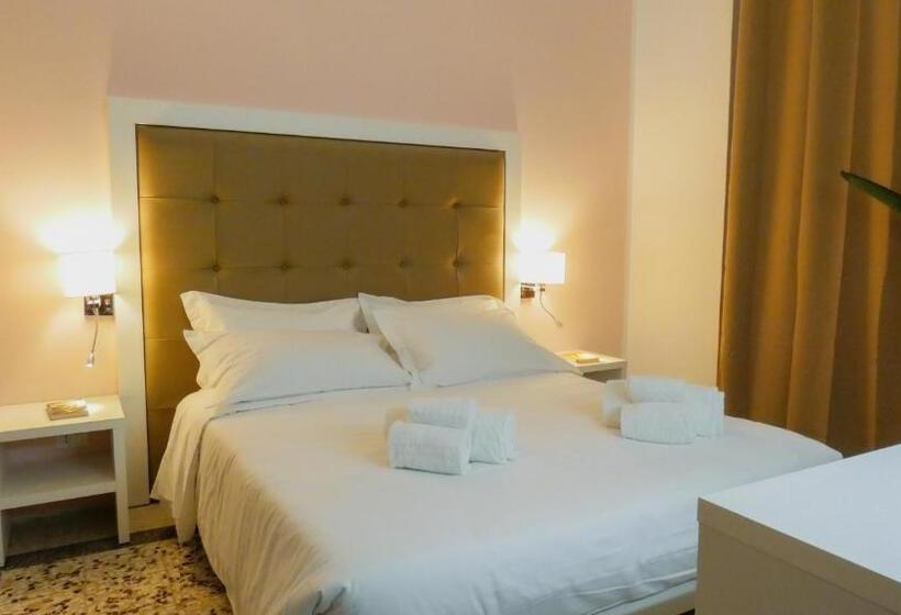 Полулюкс Повышенной Комфортности, Regina Margherita   Bed And Breakfast & Rooftop Lounge Bar