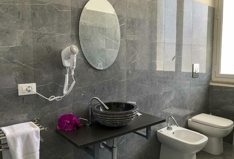 Стандартный Номер Кровать Кинг, Regina Margherita   Bed And Breakfast & Rooftop Lounge Bar