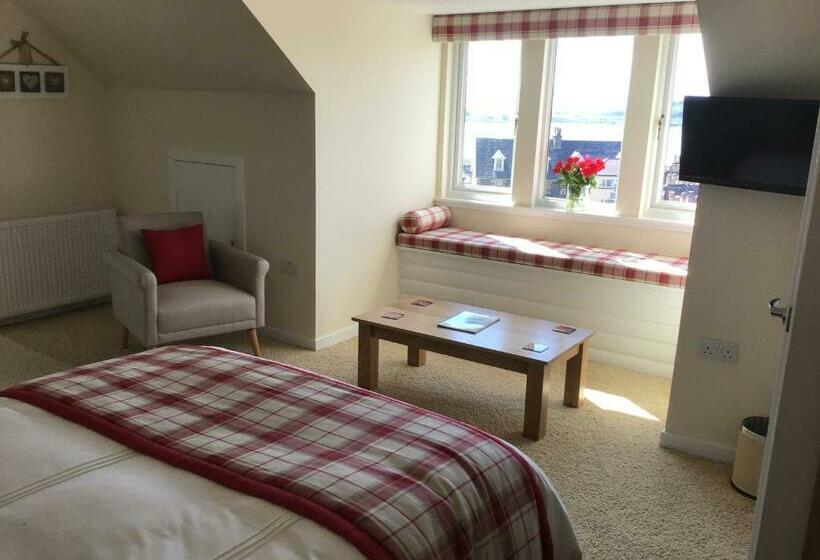 اتاق استاندارد با چشم‌انداز دریا, Gramarvin B&b