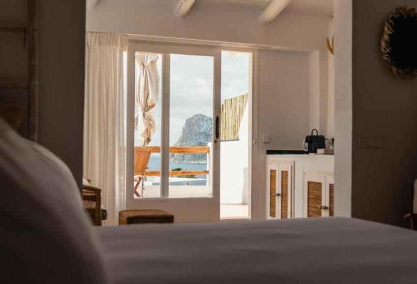 جناح ديلوكس مطل على البحر, Petunia Ibiza, A Beaumier