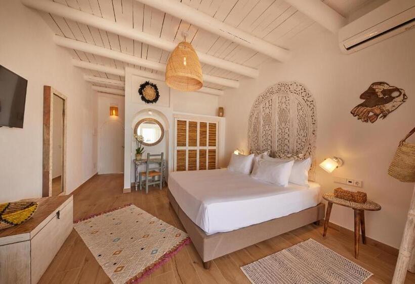 جناح ديلوكس مطل على البحر, Petunia Ibiza, A Beaumier