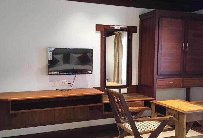 Номер Deluxe, Cherai Beach View Heritage