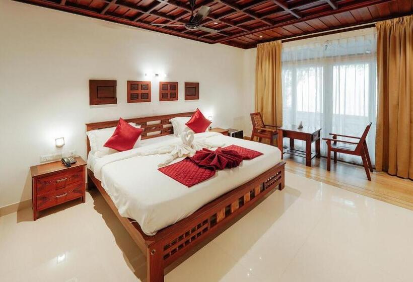 Семейный Номер, Cherai Beach View Heritage
