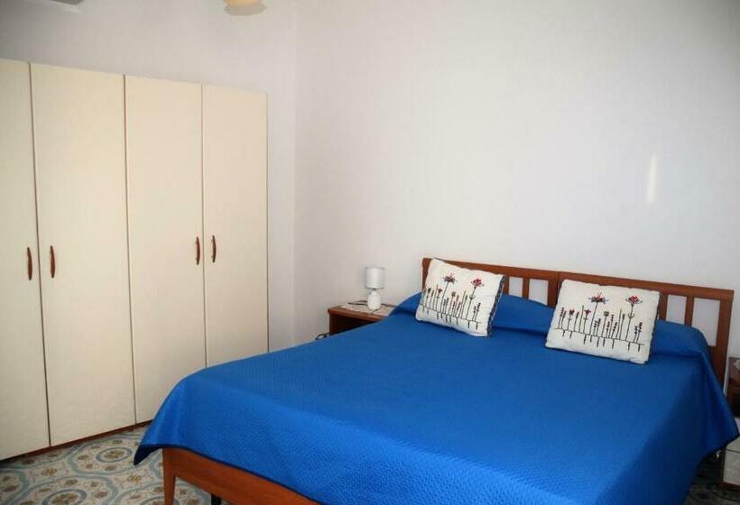 Семейный Номер, Villa Damecuta B&b