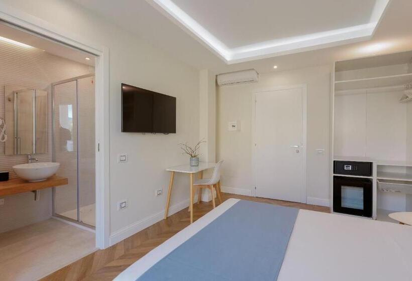 Quarto Estandar Cama King, Télos Rooms